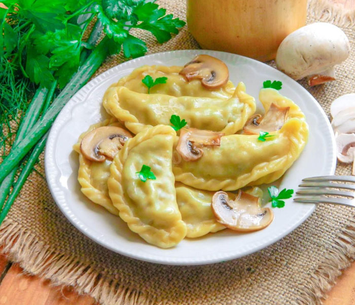 Фото Вареники с картошкой и грибами